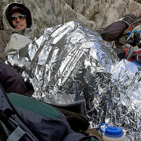 TaffSPORT Selimut Darurat Emergency Blanket Thermal Insulation - SL03-001 - Silver