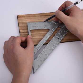 taffware-penggaris-siku-mistar-triangle-ruler-aluminium-vk18 (1) Taffware Penggaris Siku Mistar Segitiga Triangle Ruler Aluminium Alloy - VK18