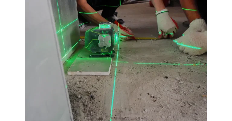 Cara Memasang Keramik dengan Laser, Pasti Rata & Rapi