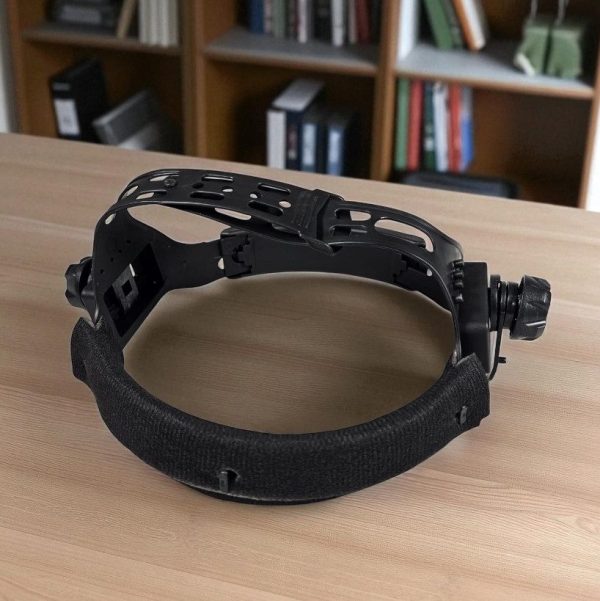 ginee_20251201124716879_3704578459.jpg TaffGUARD Helm Las Otomatis Darkening True Color Solar Welding Mask - CL280