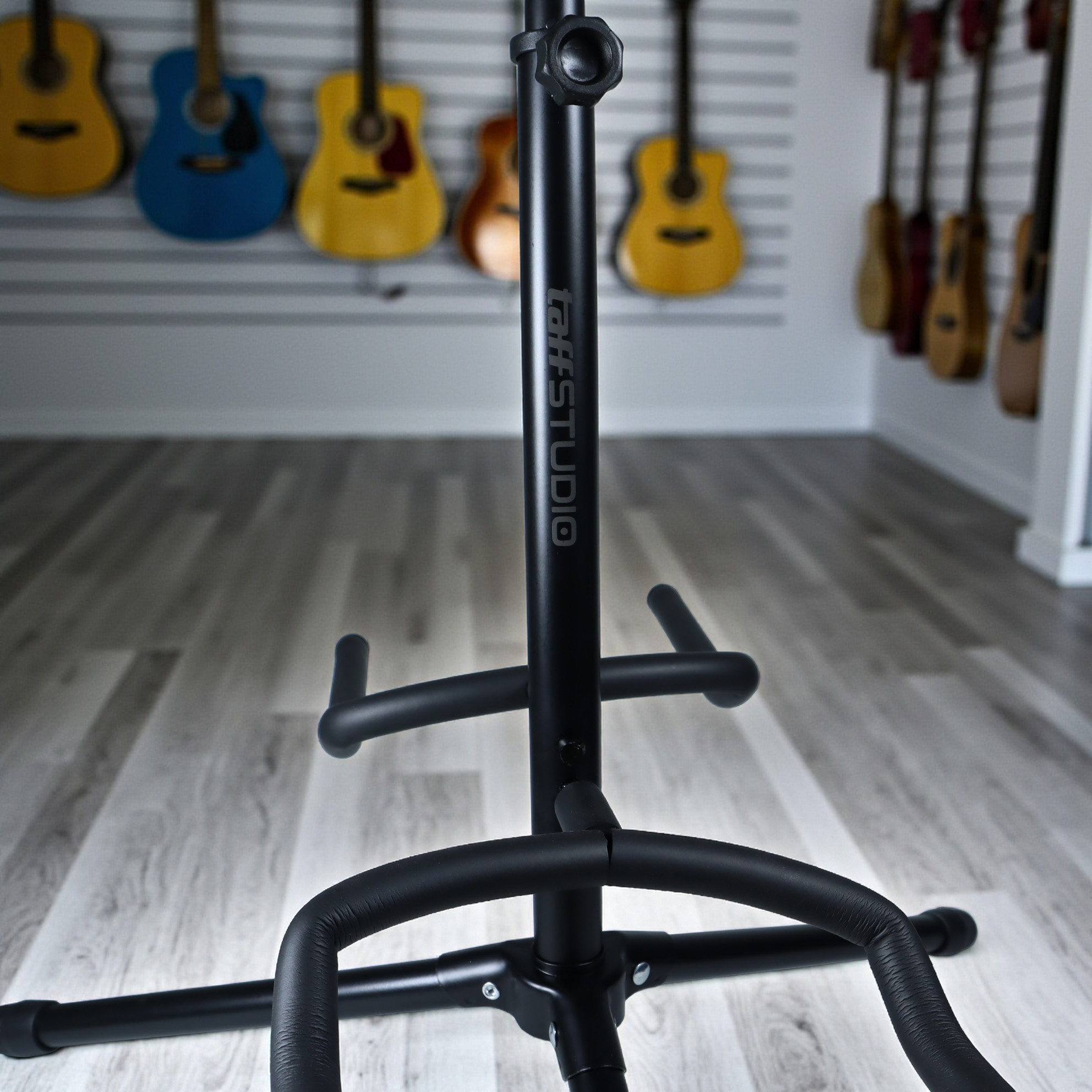 ginee_20251210151615442_7037265098.jpg TaffSTUDIO Stand Gitar Double Guitar Stand Metal Dock Adjustable - INU128