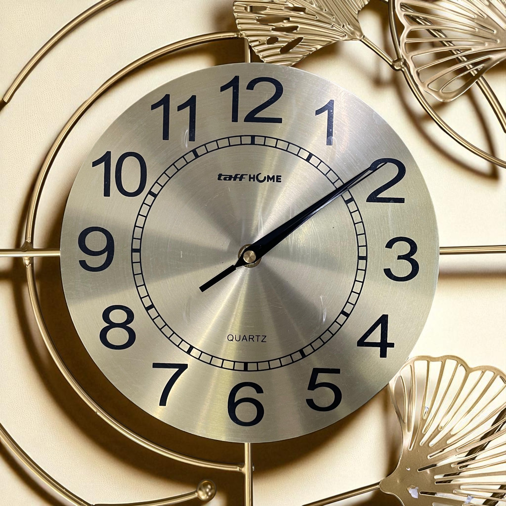 TaffHOME Jam Dinding Elegan Ginkgo Biloba Silent Movement 81.5cm - 2305