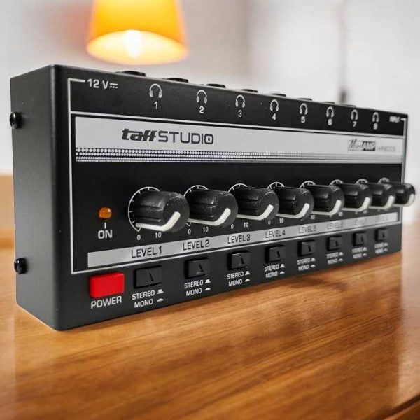 TaffSTUDIO Audio Amplifier Headphone Splitter 8 Channel Mono Control - HA800S
